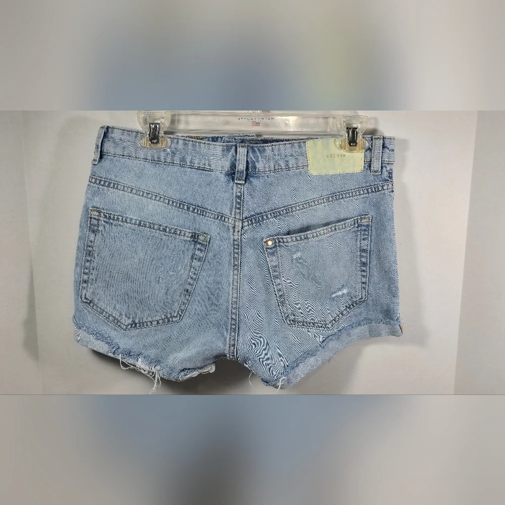 & Denim By H & M Boyfriend Shorts Distressed Women's Regular Waist Size 6